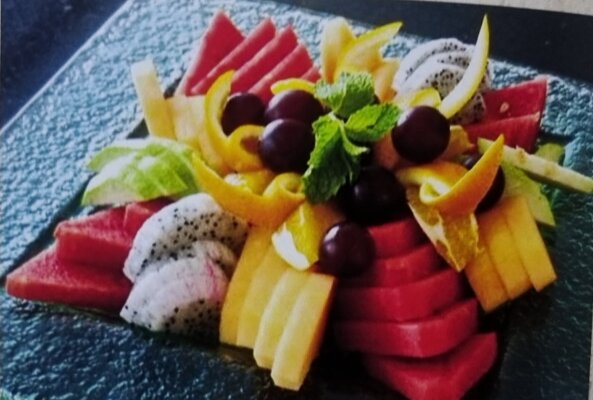 Фруктовая нарезка (Яблоко,Ананас,Апельсин,Банан,Киви)