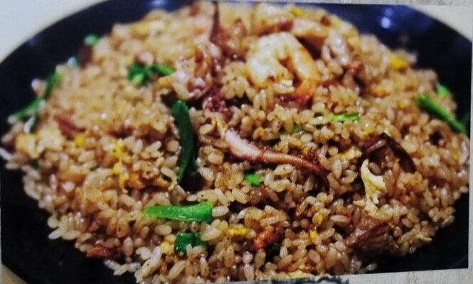 Жареный рис с морепродуктами