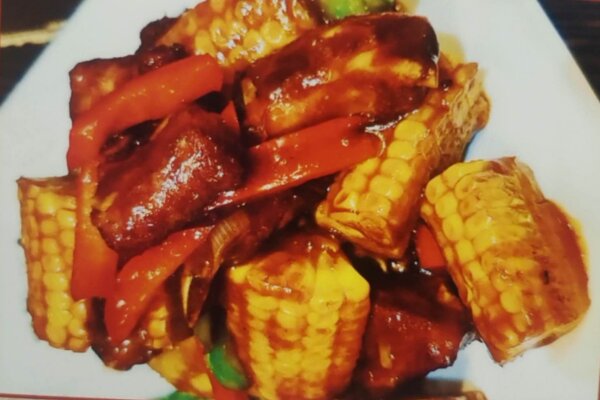 Ребрышки с кукурузой
